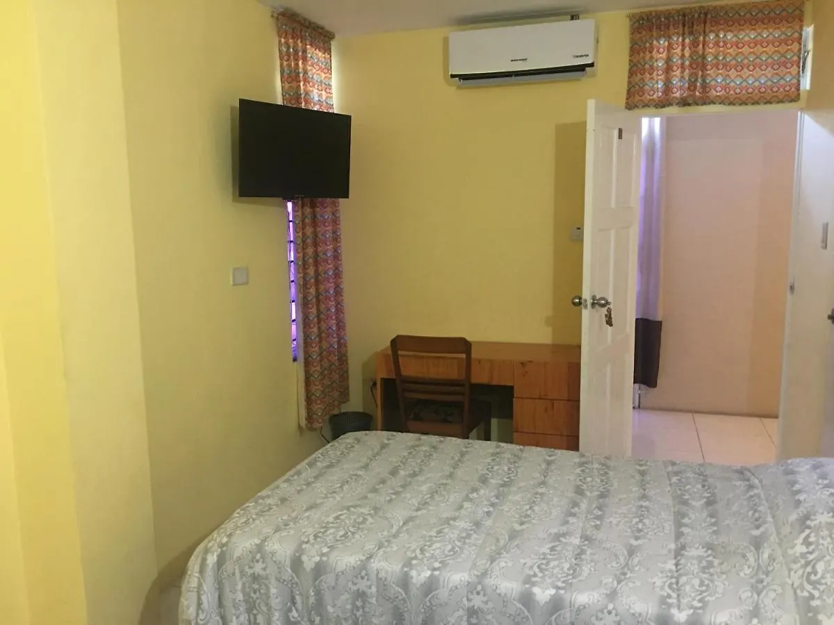 Bed & Breakfast Pogas Hotel Limited Kingston